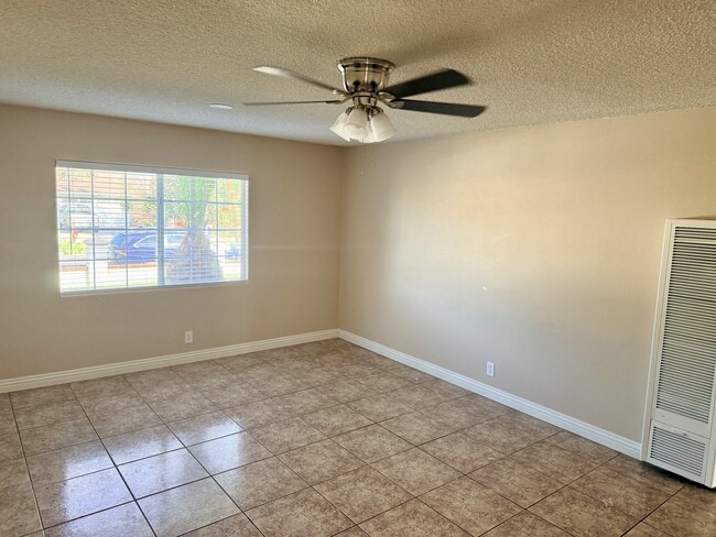 Building Photo - 10079 Hedrick Ave