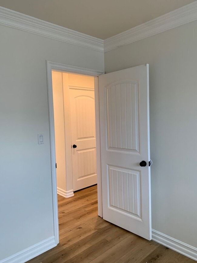 Building Photo - Home in Oceanside, Close to Mission Beach!