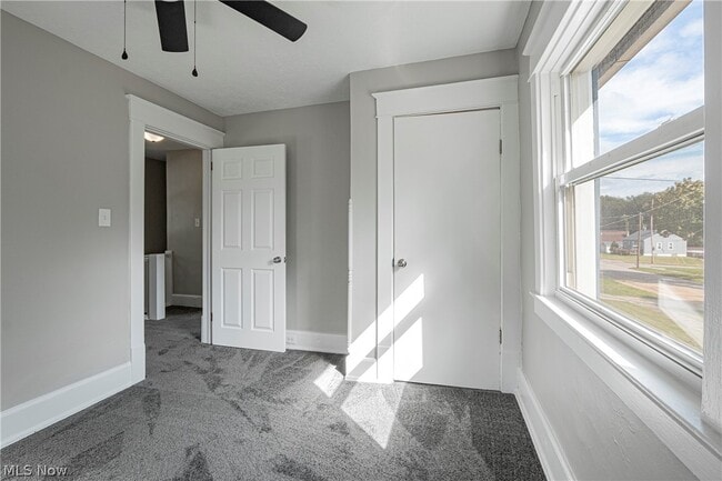Building Photo - 486 Sumatra Ave
