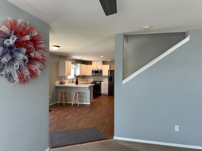 Building Photo - Beautiful Family home