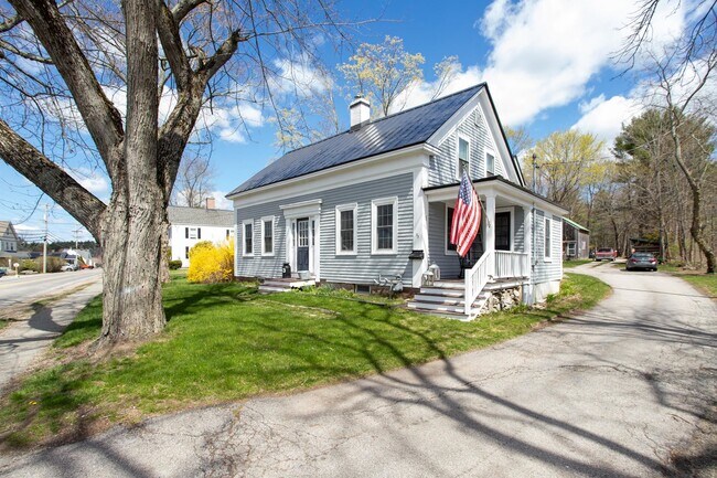 Building Photo - 33 Exeter Rd