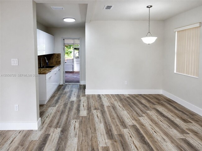 Building Photo - 740 NW 130th St