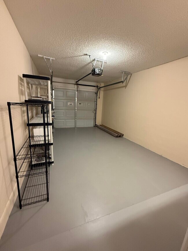 Building Photo - 717 Windermere Way