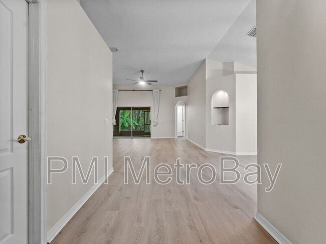 Building Photo - 1424 Firewheel Dr