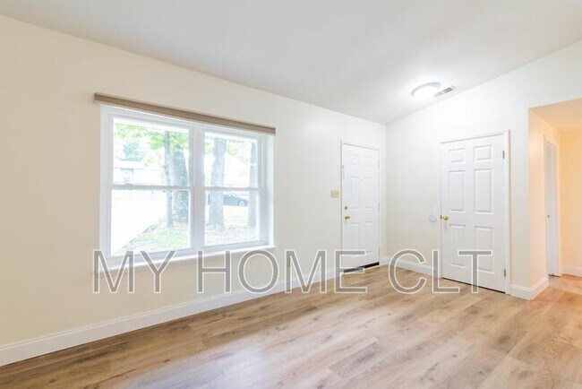 Building Photo - 7821 Cloughy Cir
