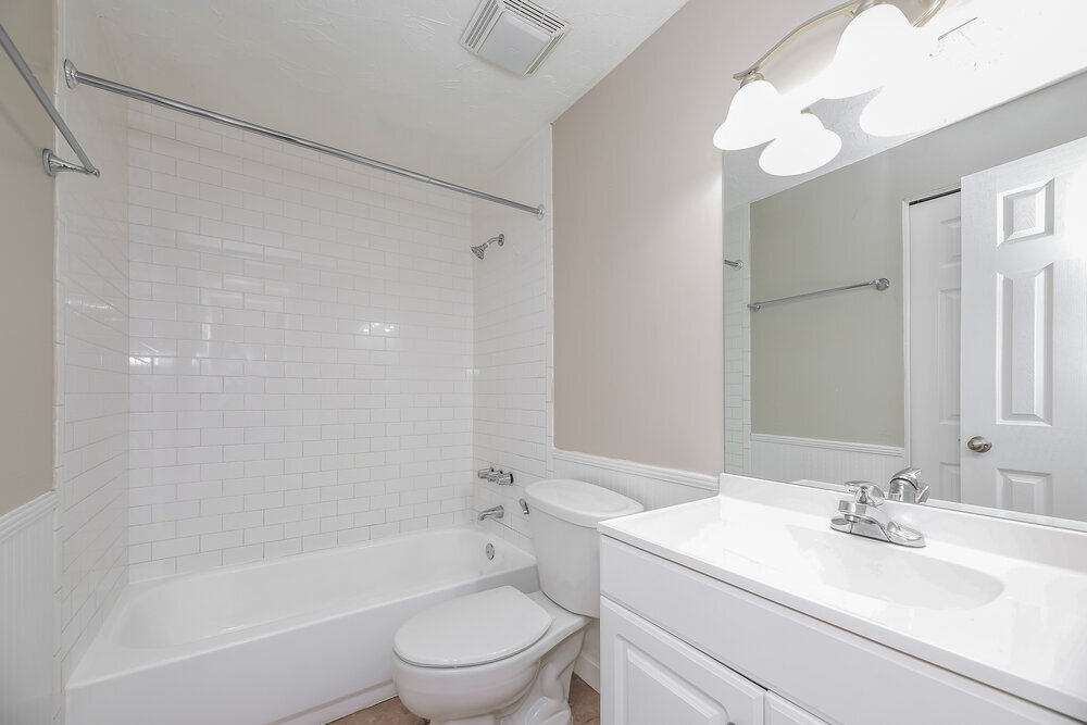 Building Photo - 1670 Mary Beth Dr