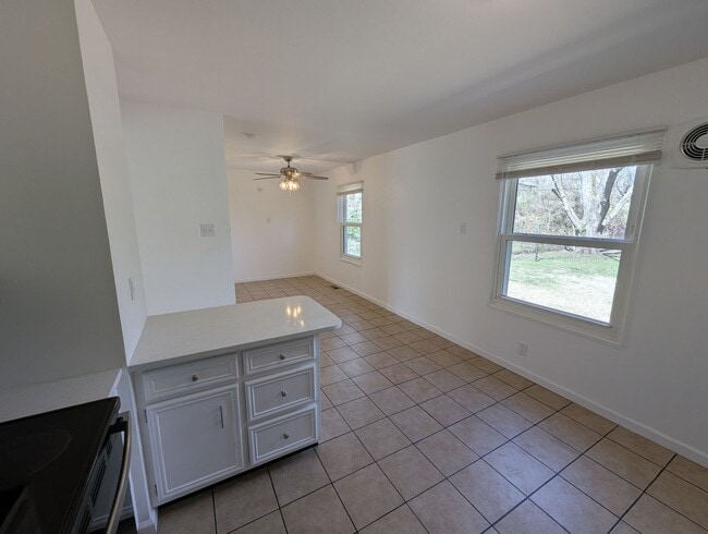 Building Photo - Stylish Santa Maria Stunner - **1/2 off First Month's Rent!!**