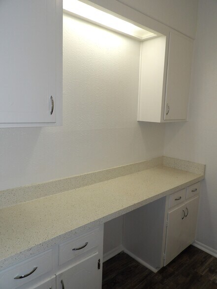 Building Photo - 4220 Cole Ave