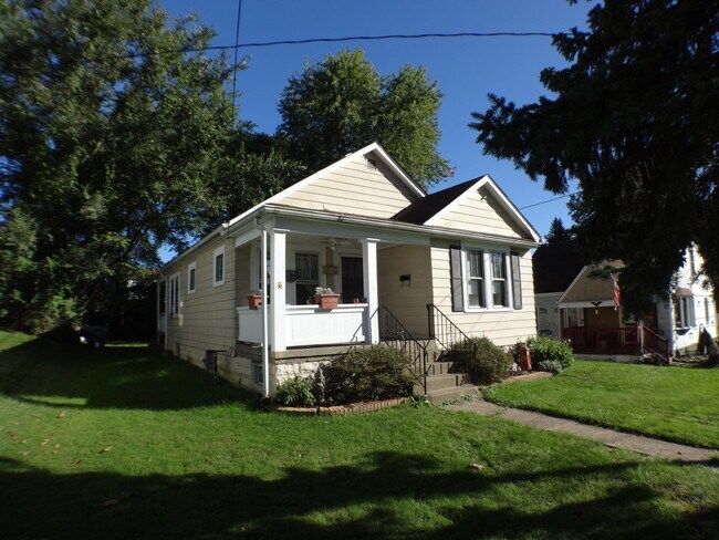 Primary Photo - Two Bedroom Home on Marland Heights