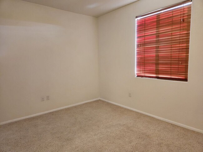 Building Photo - 10180 Deerfield Beach Ave