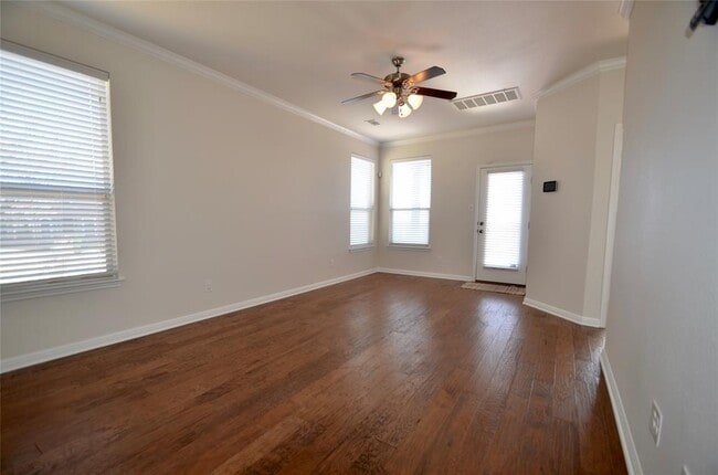 Building Photo - 9617 Solana Vista Loop