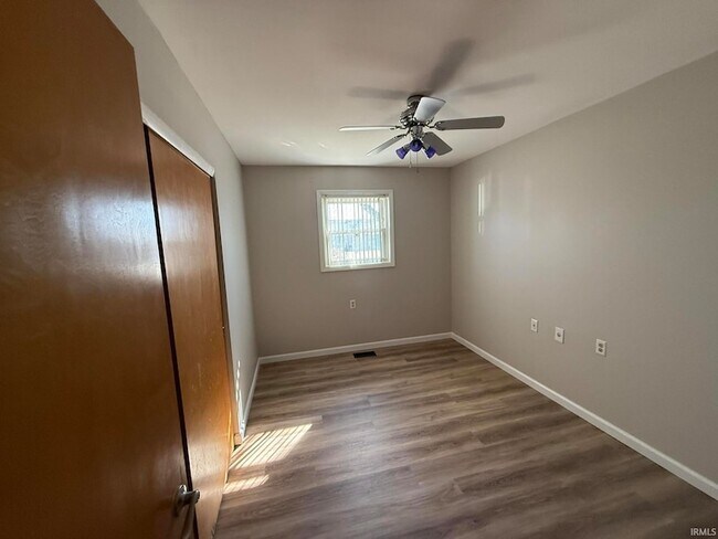 Building Photo - 4126 W Belle Ave