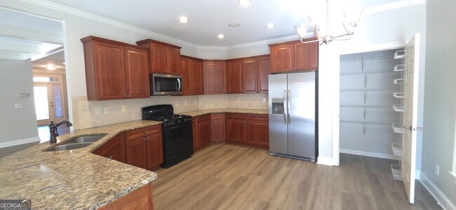 Building Photo - 1593 Park Hollow Ln NE