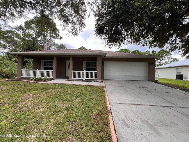 Primary Photo - 3288 Wallace Ave