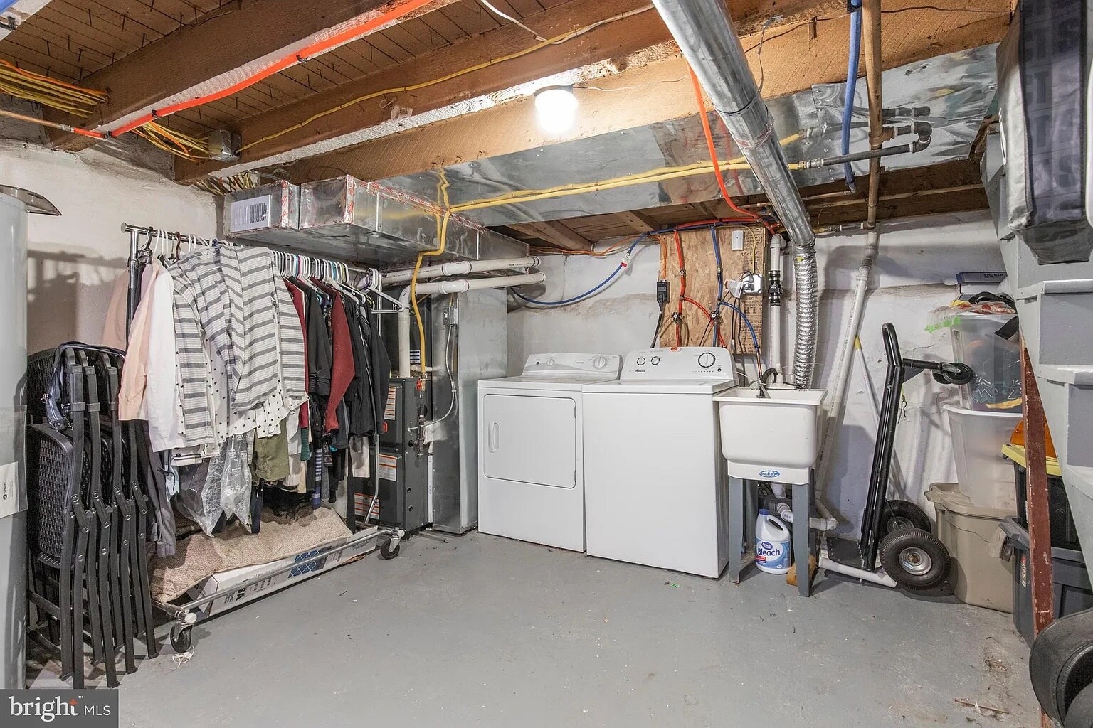 Building Photo - 1808 S Chadwick St