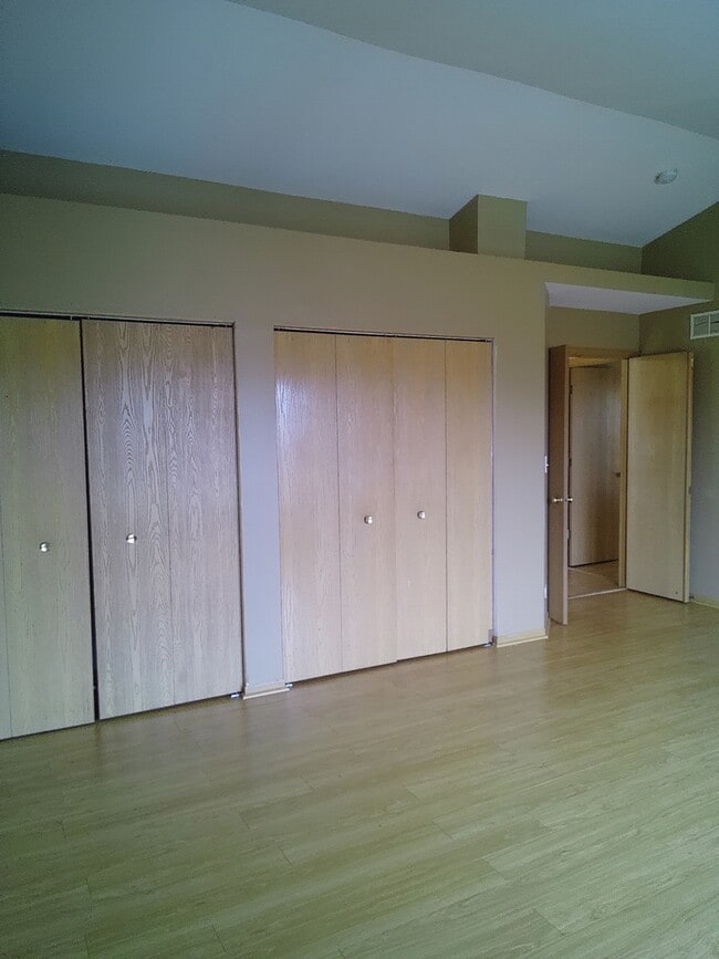 Building Photo - 3230 Holden Cir