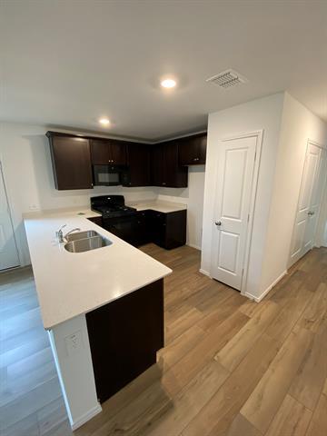 Building Photo - 2504 Coronado Wy