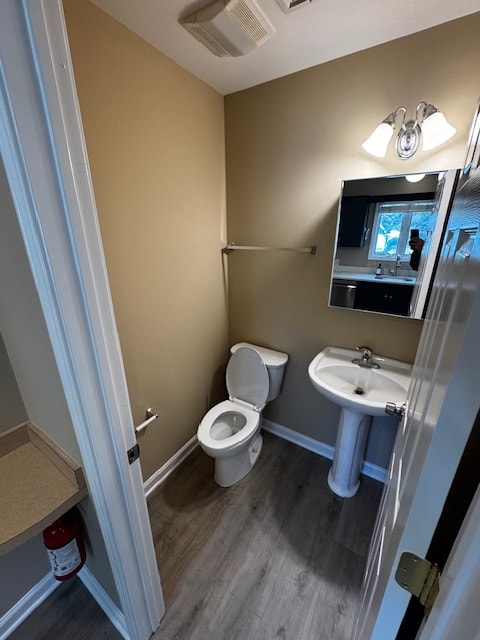 Building Photo - 5 Laurel Ave