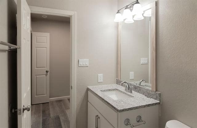 Building Photo - 5835 Shadydell Dr
