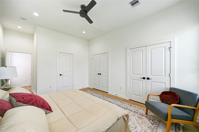 Building Photo - 4009 New Orleans St