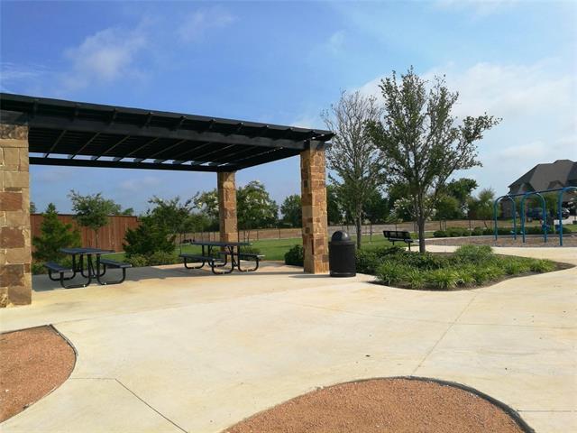 Building Photo - 4504 Mimosa Dr