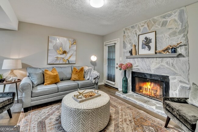 Building Photo - 1695 Wynndowne Trail