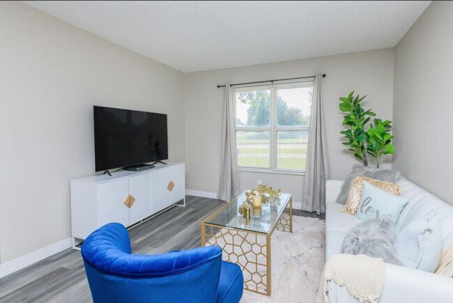 Building Photo - * $300 off April & May Rent *