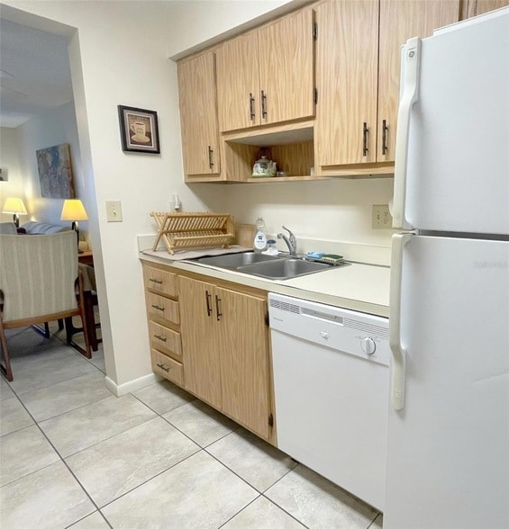 Building Photo - 4648 Longwater Chase