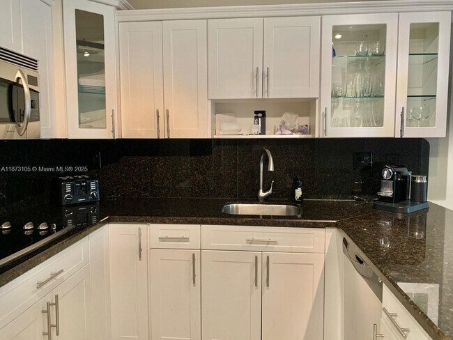 Building Photo - 500 Three Islands Boulevard