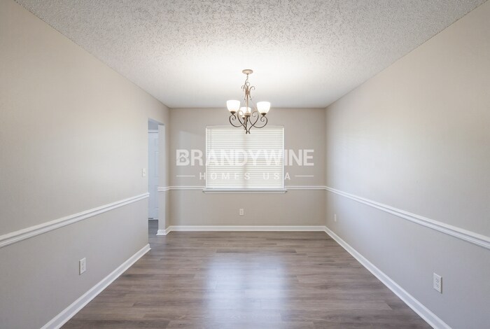 Building Photo - 104 Dana Dr