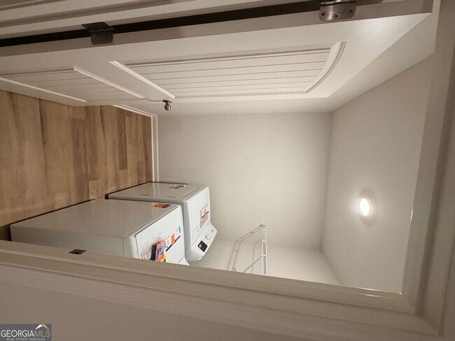 Building Photo - 112 Glenrise Dr