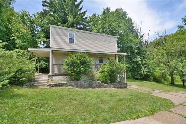 Building Photo - Adorable 2 Bed, 1 Bath Home in South Fayet...