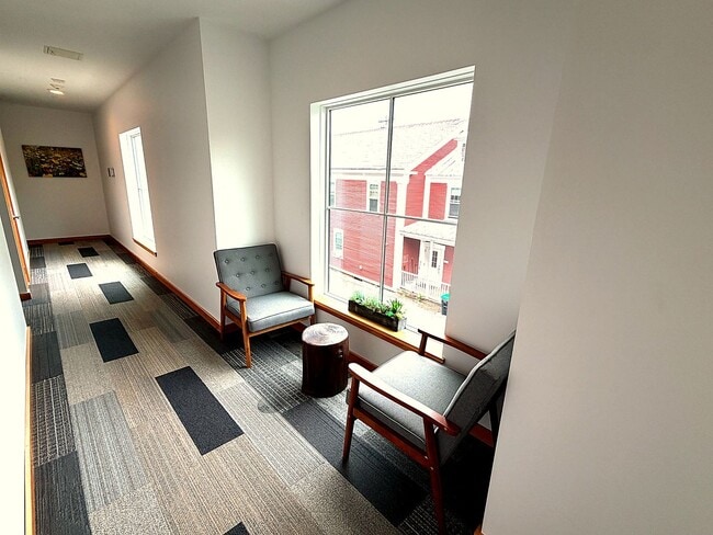 Building Photo - 2BD/1BA In Richmond - ?Half Off First Month’s Rent with Lease Starting by July 1?