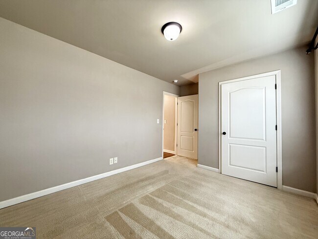 Building Photo - 3143 Legacy Glen Path