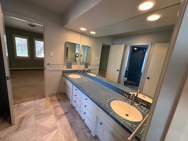 Building Photo - Gorgeous 4 bed 5 bath Luxury rental in Cherry Hills Village!