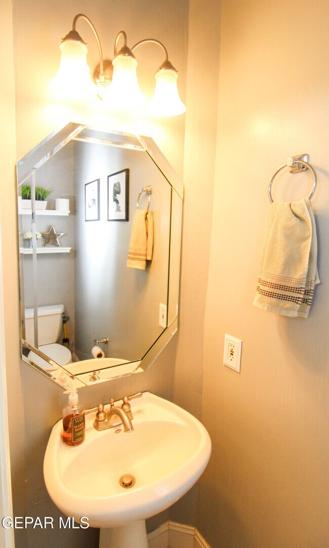 Building Photo - 6044 Los Pueblos Dr