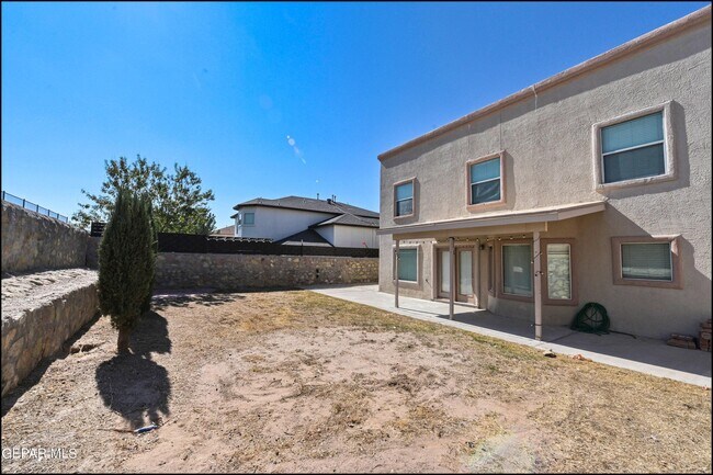 Building Photo - 452 Emerald Pass Ave