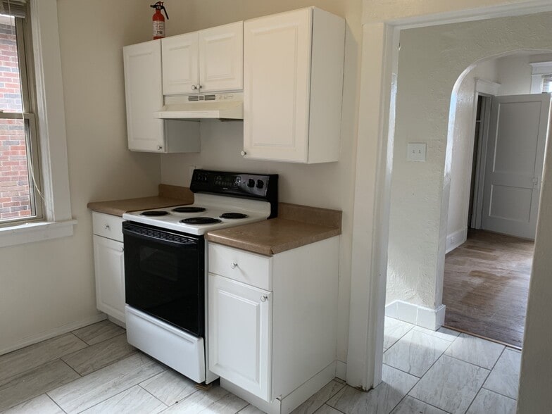 Building Photo - 2309 Eldridge St