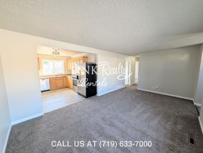 Building Photo - 133 Steven Dr