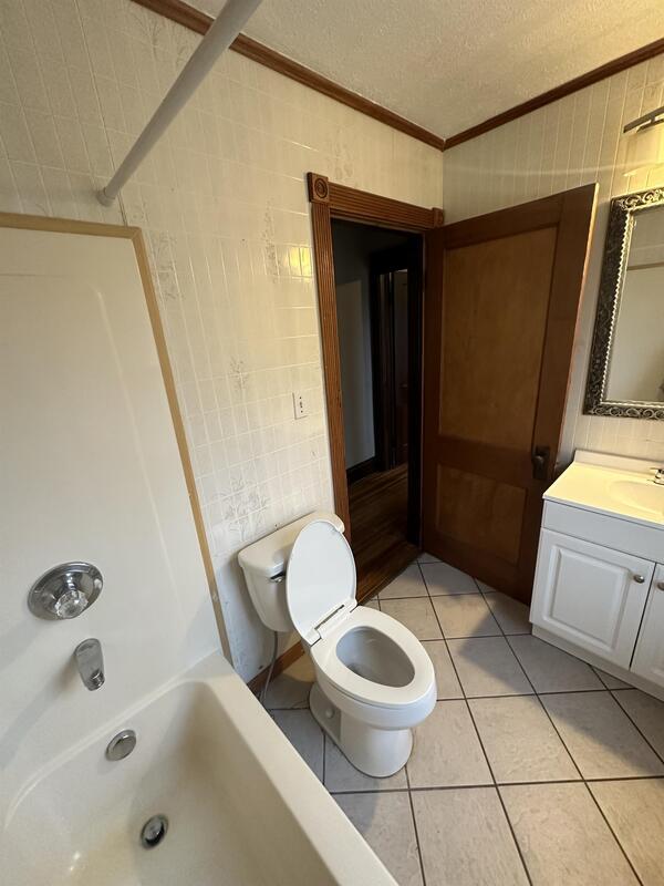 Building Photo - 4517 Bucyrus Ave