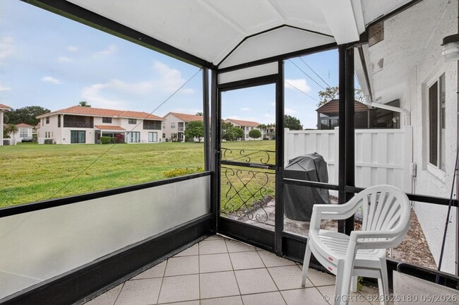 Building Photo - 8697 Sunbird Pl