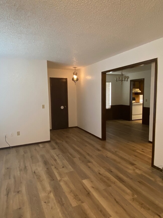 Building Photo - 6716 Elk Canyon Rd