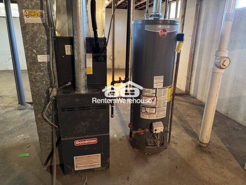 Building Photo - 11880 Criterion Ave