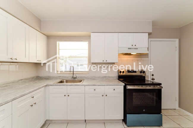 Building Photo - 3206 Dragoon Pl