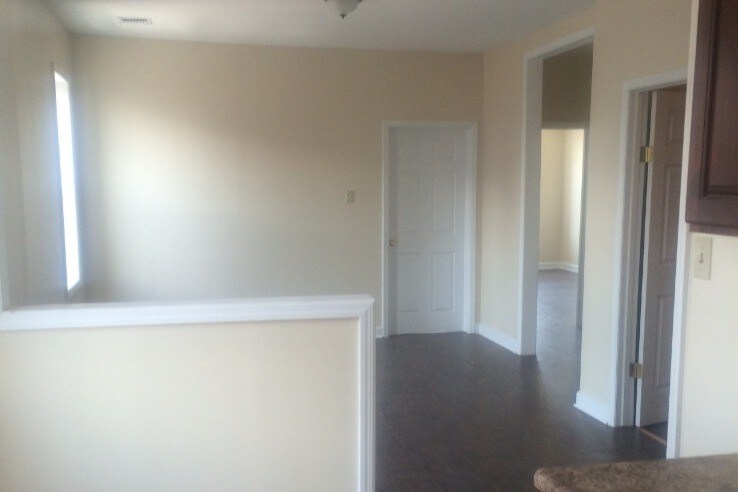 Building Photo - 182 Ferry St