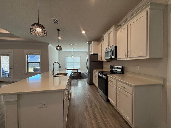 Building Photo - 6124 Cherry Hill Cir