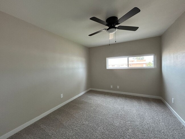 Building Photo - 2699 E Silk Oak Dr