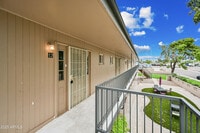 Building Photo - 430 W 3rd St