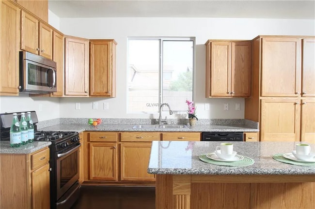Building Photo - 979 Rye Creek Ct