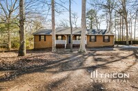 Building Photo - 707 Cloudland Ct